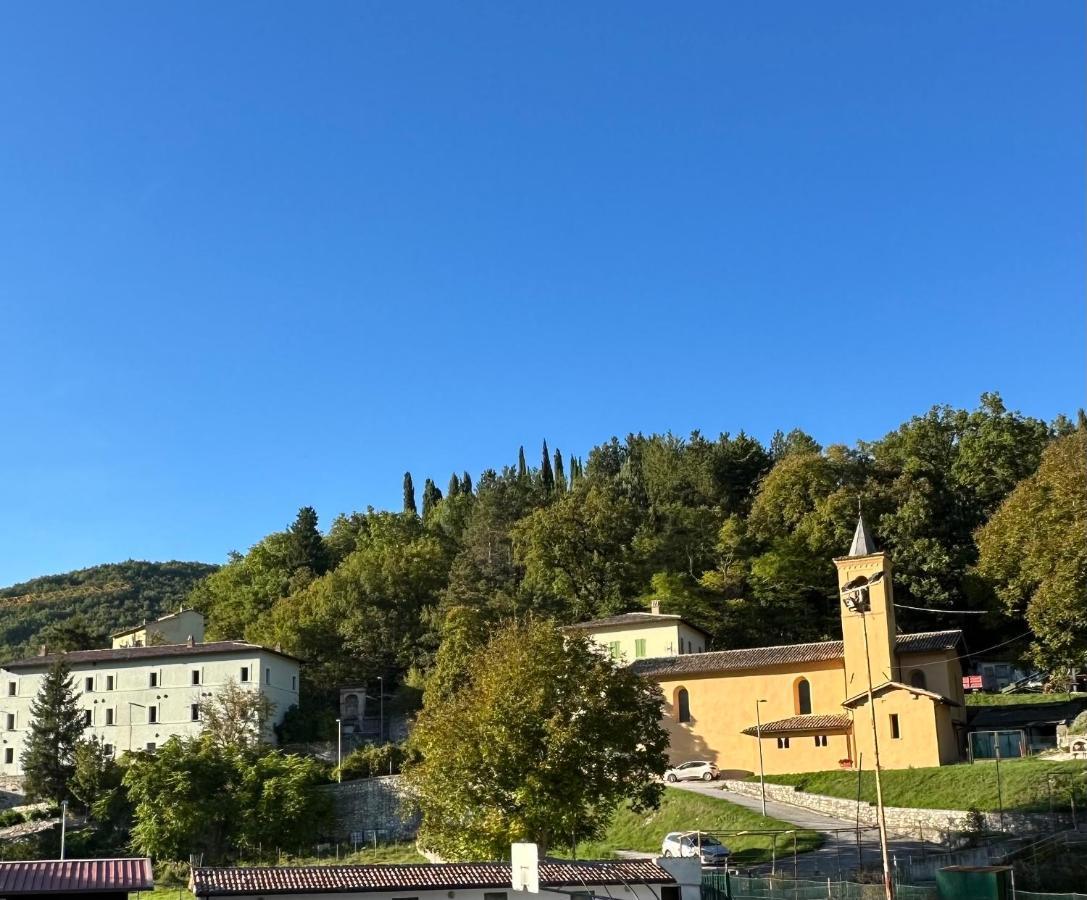 Casa Vacanze Giuliani Via Rasiglia Casenove Bagian luar foto